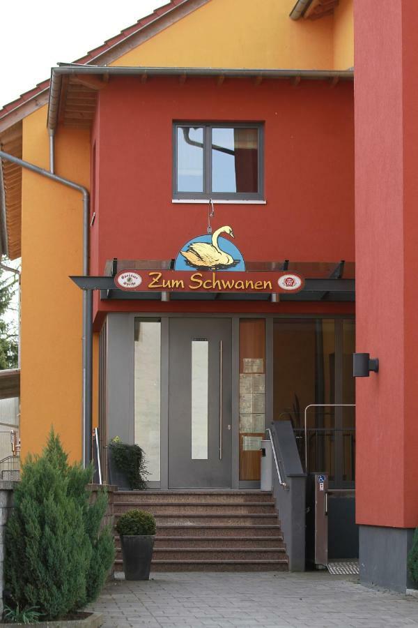 Gasthof Zum Schwanen Kleinostheim Exteriör bild